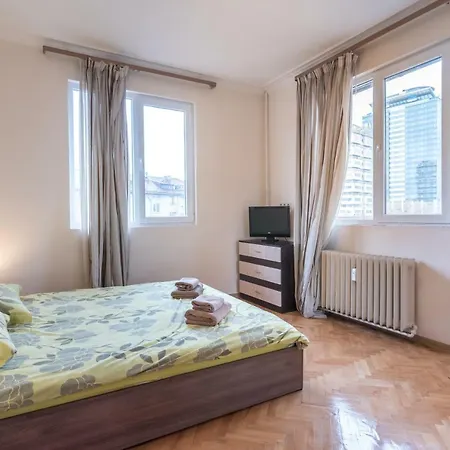 Apartment Terrace View 2-bdr | Top Center - Ndk Sofia