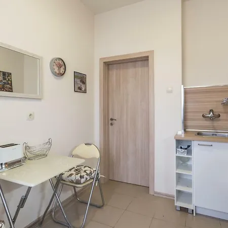 Terrace View 2-bdr | Top Center - Ndk Sofia